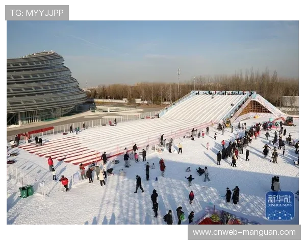 北京潮白冰雪文化节推出200米超长冰滑梯，日均接待家庭游客超5000人次